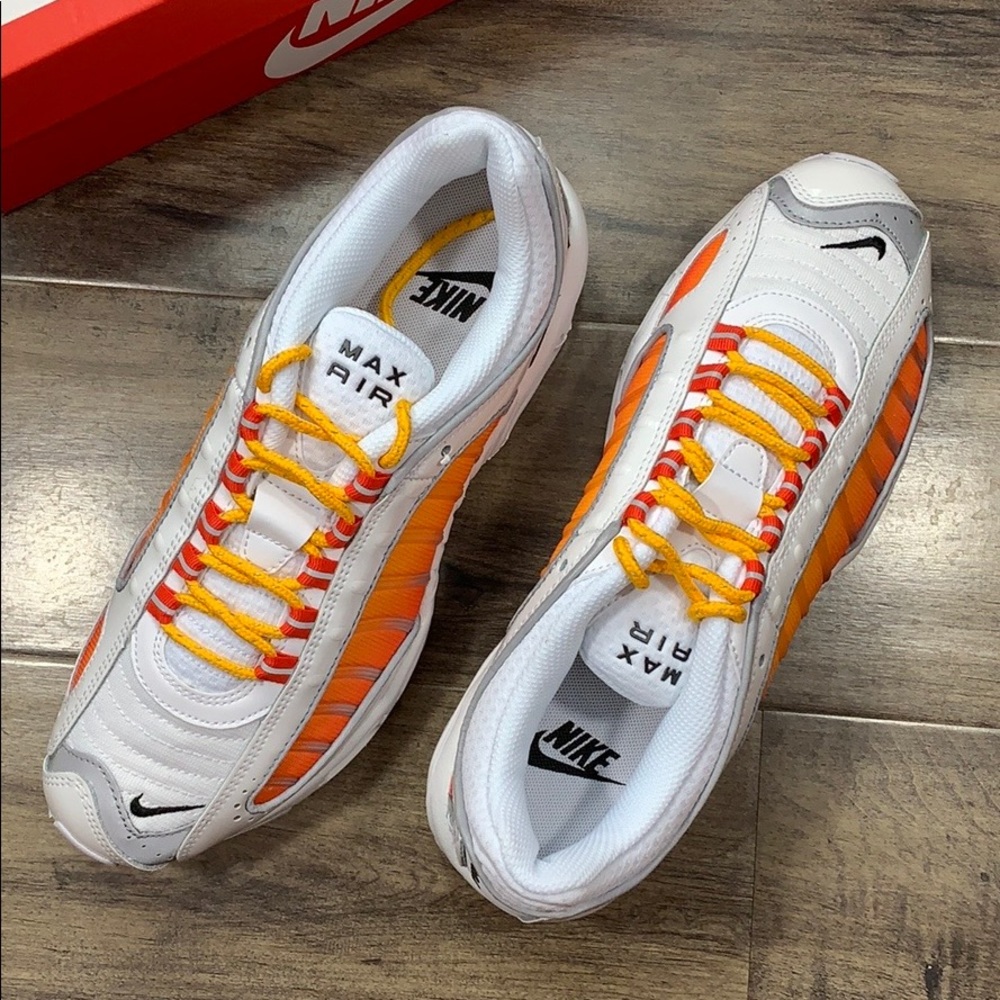 NIKE AIR MAX TAILWIND IV NRG - Picture 9 of 16